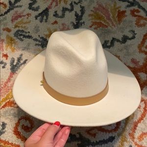 Lack of color Fader hat